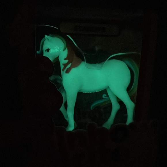 New Rainbow Brite RARE CHASE! Starlite 40th Anniversary 2023 Figure Horse - Picture 11 of 12